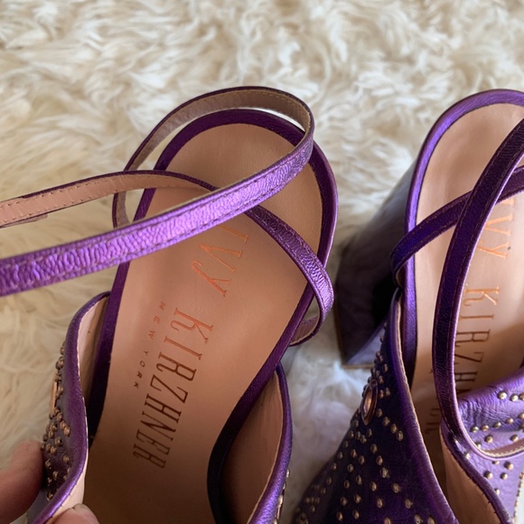 ❌SOLD❌Ivy Kirzhner Epoque Purple Leather Sandal - Picture 2 of 7